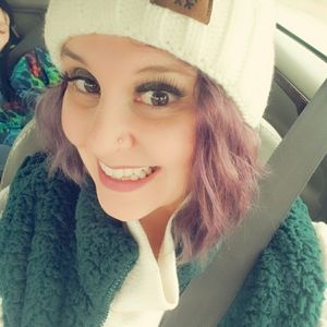 Meet your Posher, Ana